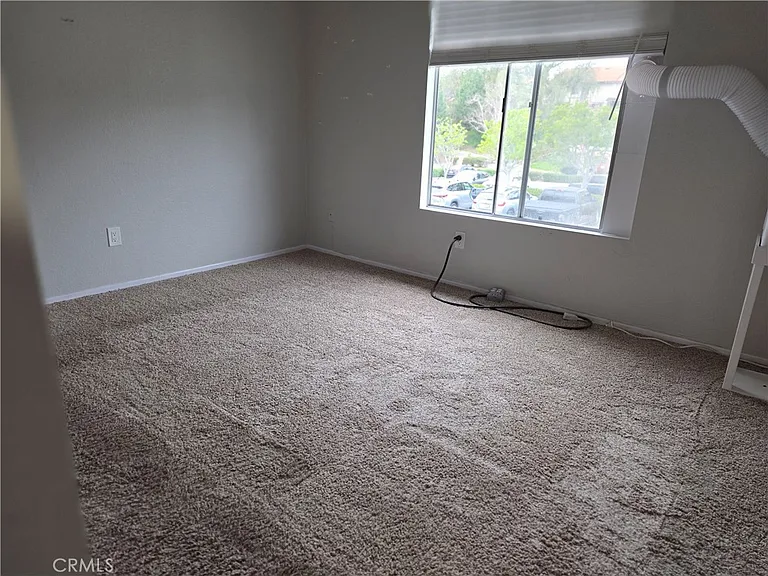 26296 Los Viveros — Photo 18