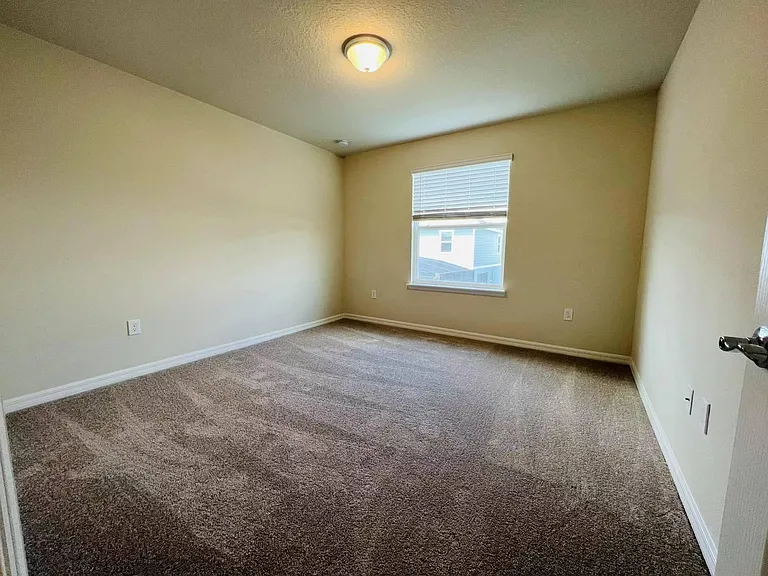 7236 Oakmoss Loop — Photo 15