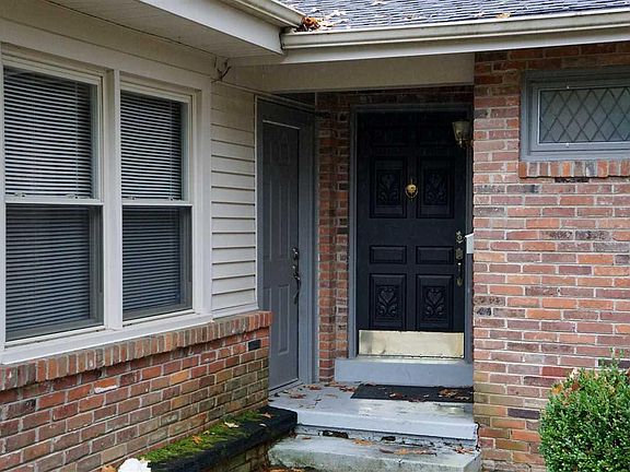 3rd image of 221 Mimosa Ln