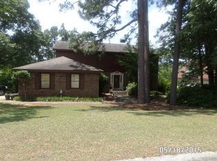 412 Lake Front Dr, Warner Robins, GA