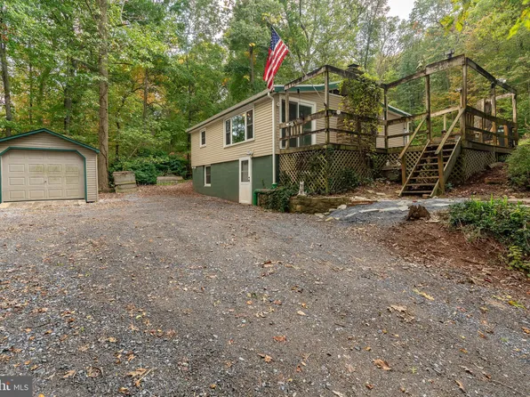 2220 Furnace Hills Pike, Newmanstown, PA 17073