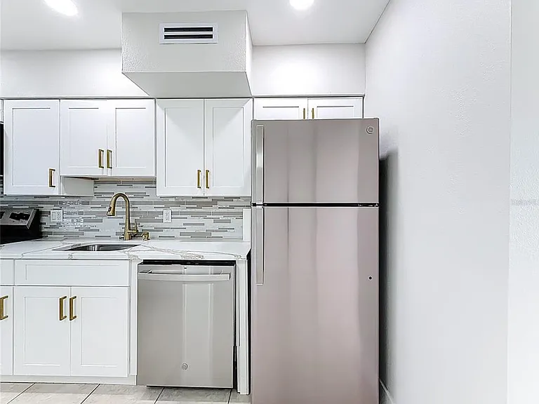 1840 Shore Dr S #5 — Photo 9