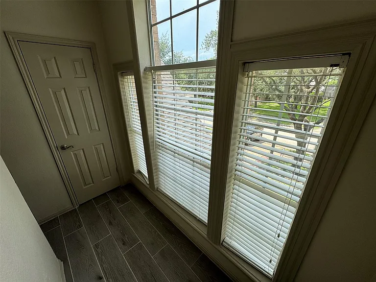 10310 Sable Trail Ln — Photo 11