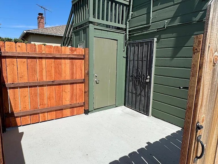 1540 C St #2 — Photo 13