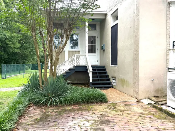 330 Commerce St #4, West Pt, MS 39773