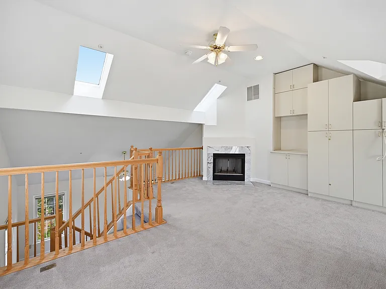 6030 Kelsey Ct — Photo 12