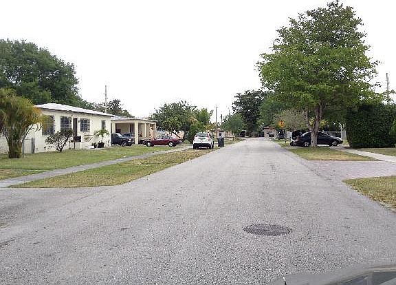 5th image of 1545 NE 140th St