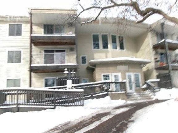 5th image of 10211 Cedar Lake Rd #109