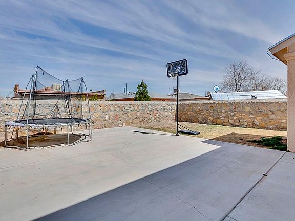 3rd image of 12249 Tierra Alamo Dr