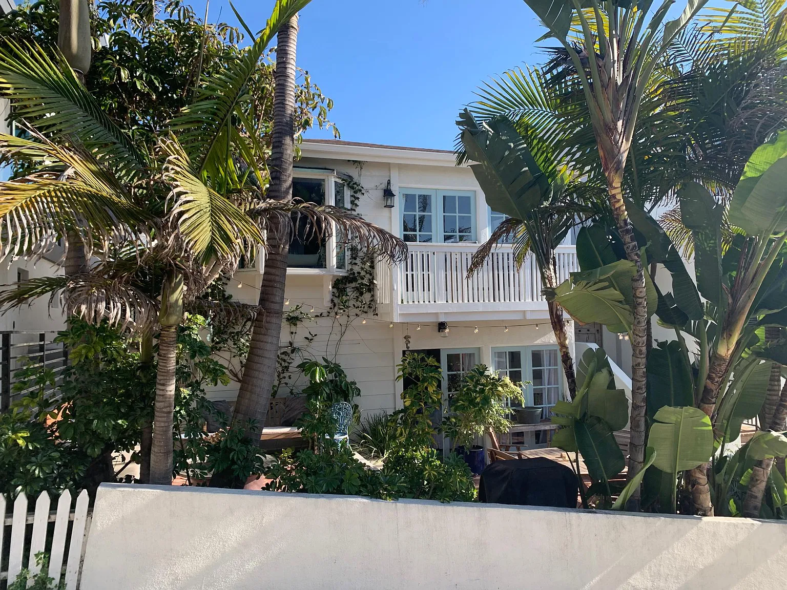4 bed, 2.5 bath, 2025 sqft, $21,000 — Photo 1