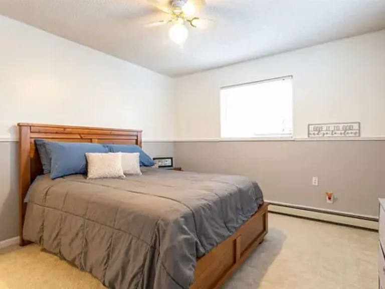 595 McMullin Dr — Photo 8