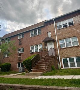 273 College Dr, Edison, NJ, 08817