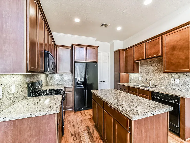 1117 Saint Agnes St #E — Photo 15