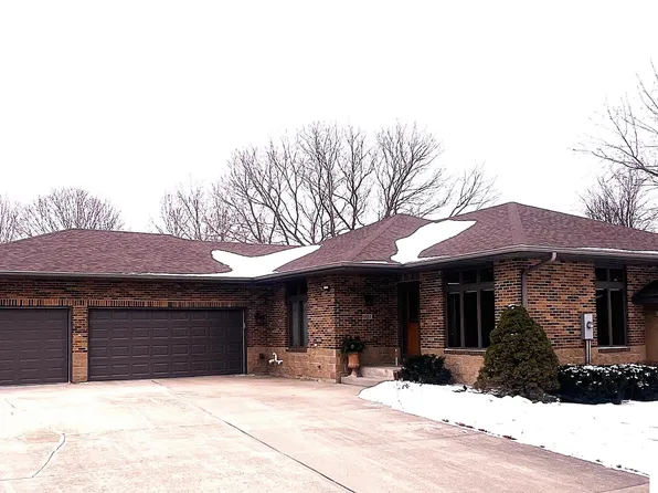 601 Birch Ct, Mason City, IA 50401