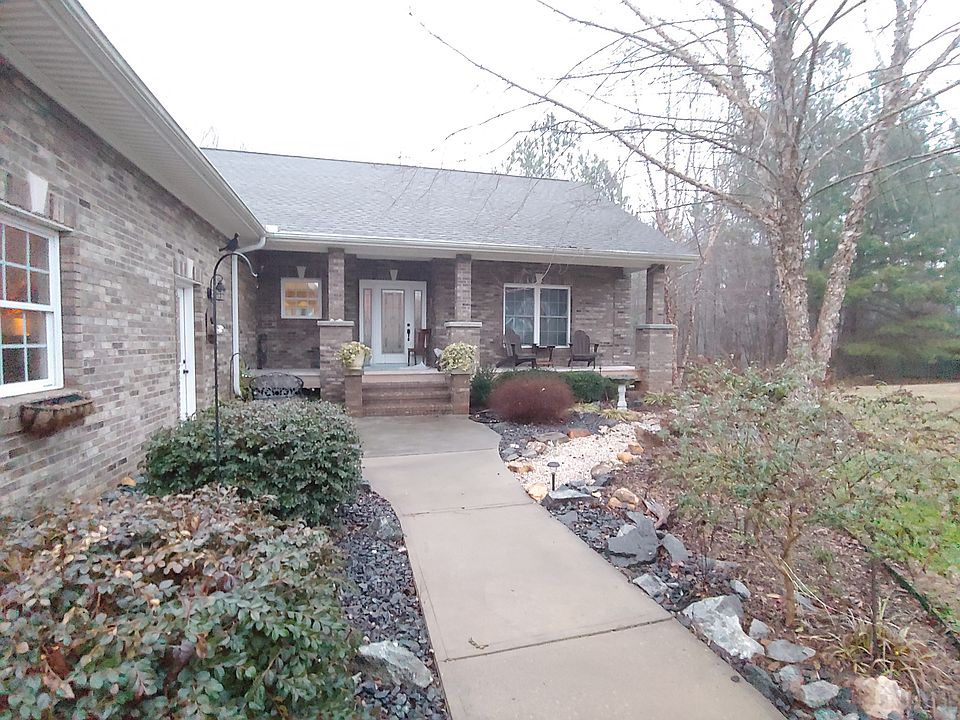 1st image of 408 Peaceful Creek Dr
