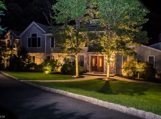 720 Sandia Pl, Franklin Lakes, NJ 07417