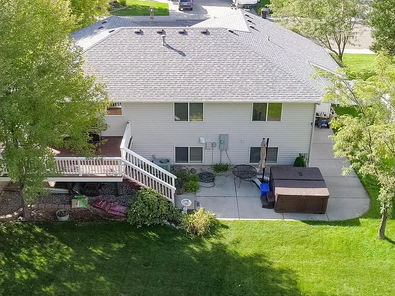 3835 Fairmeadow Dr — Photo 18