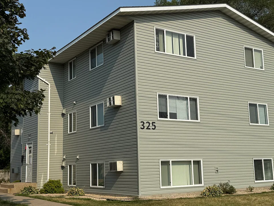 325 37th Ave N #201