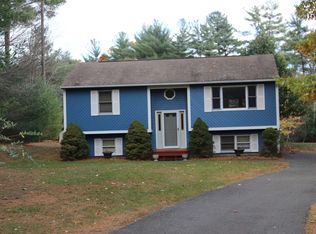 11 Blacksmith Rd, Belchertown, MA 01007