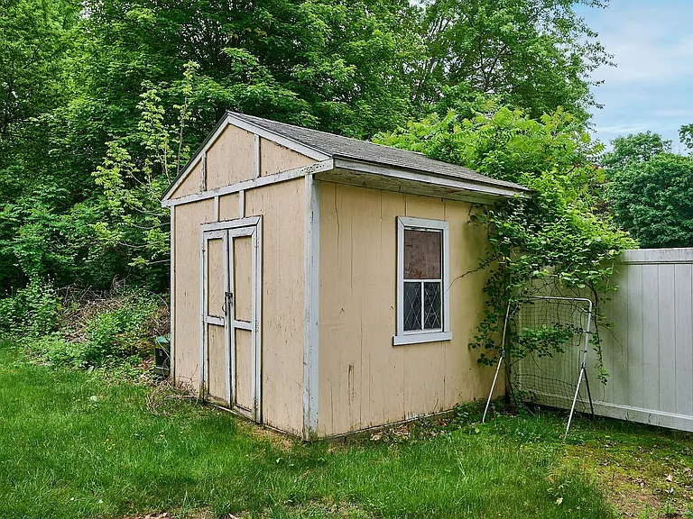 167 Rocky Hill Rd — Photo 23