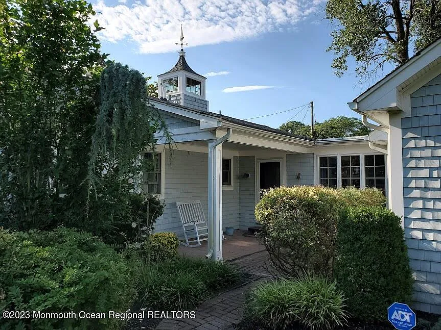 3 bed, 1556 sqft, $4,750 — Photo 2