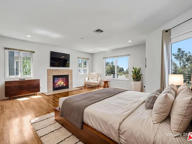 6852 Woody Trl — Photo 20