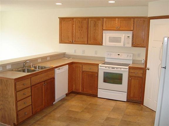 3rd image of 2318 Elianna Dr