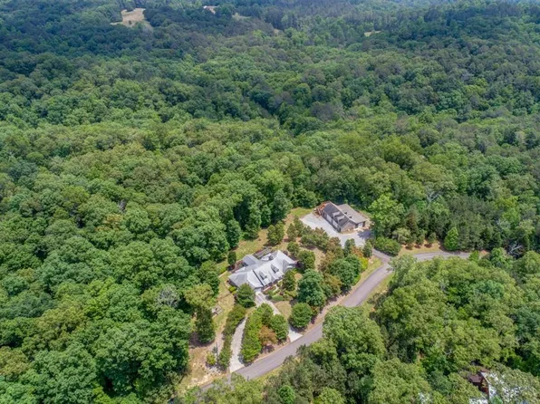 210 Old Post Trl, Talking Rock, GA 30175