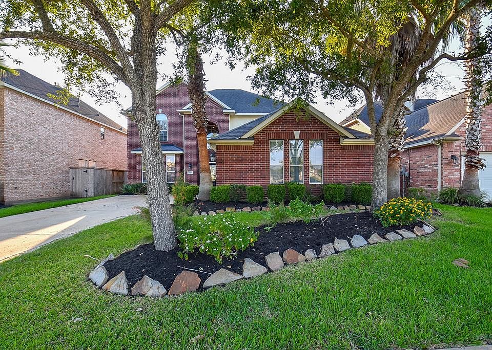 1st image of 2926 Palm Harbour Dr