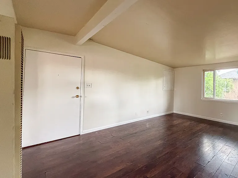 610 15th St #612 — Photo 2