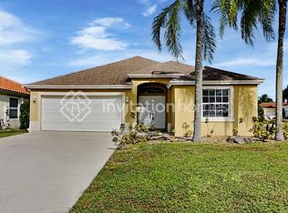 100 Derby Ln, Royal Palm Beach, FL 33411