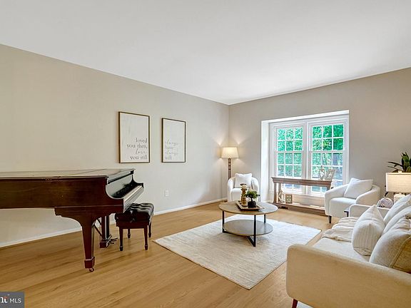 5th image of 7838 Ashley Glen Rd