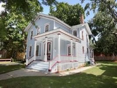 318 S Lincoln Ave, Aurora, IL, 60505