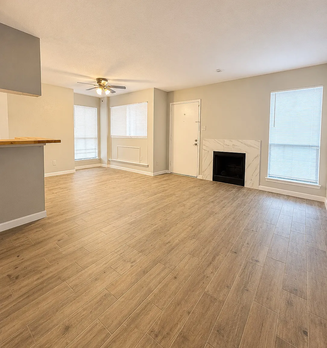 6633 W Airport Boulevard — Photo 2