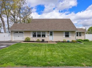 22 Audley Rd, Springfield, MA 01118