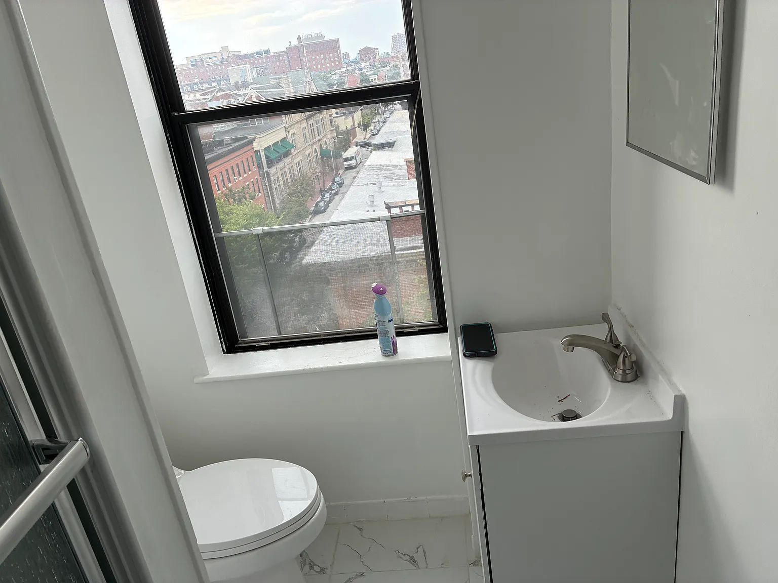 1 bed, 706 sqft, $1,600 — Photo 4