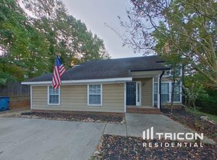 5407 River Falls Dr, Charlotte, NC 28215