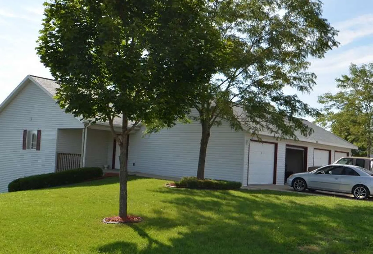 2 bed, 1278 sqft, $1,300 — Photo 3