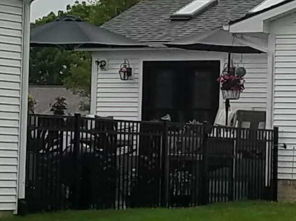 2615 N Spielman Heights Dr, Adrian, MI 49221