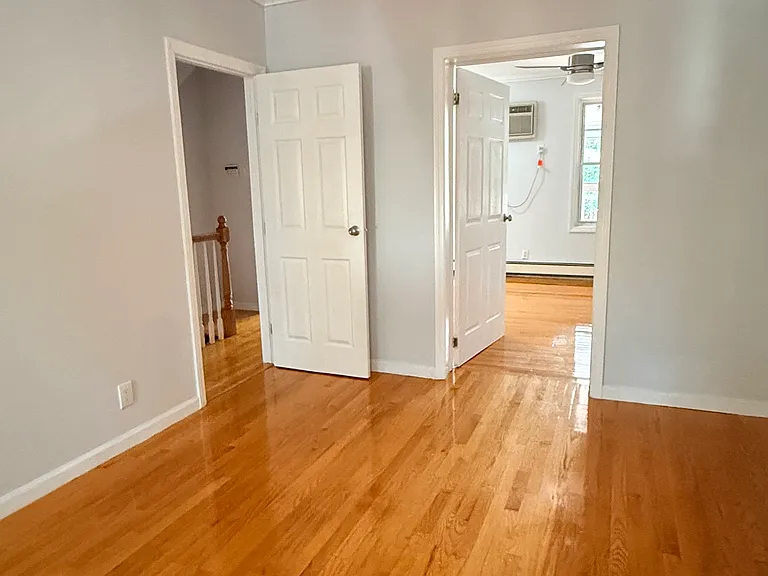 280 16th St #1 — Photo 7