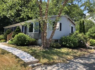 21 Mariners Ln, Pocasset, MA 02559