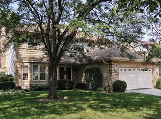2622 N Drury Ln, Arlington Heights, IL 60004