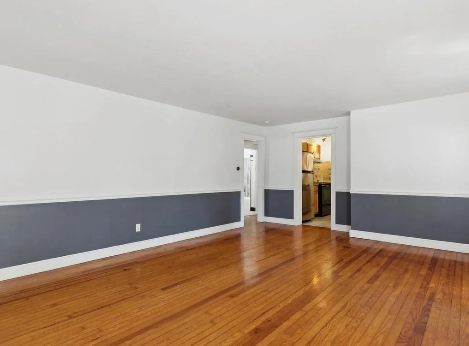 111 5th Ave — Photo 3