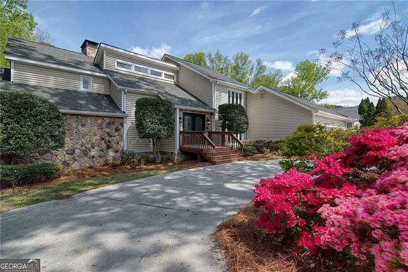 478 Timberlea Lake Dr SE photo 1