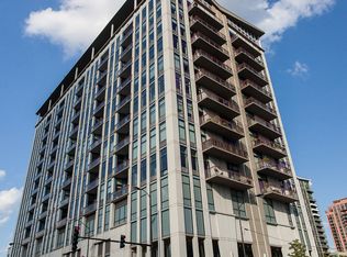 740 W Fulton St APT 1209, Chicago, IL 60661