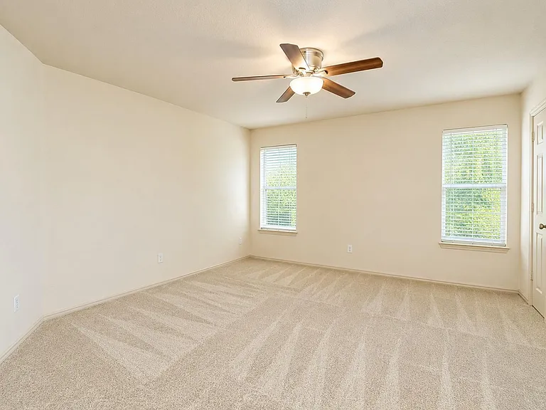 13461 Gent Dr — Photo 16