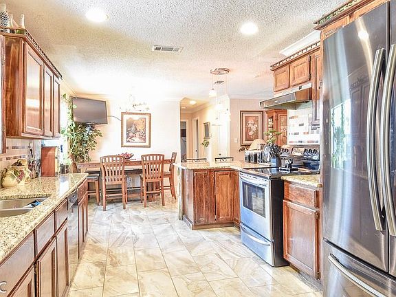 5th image of 5962 Crandall Hills Dr