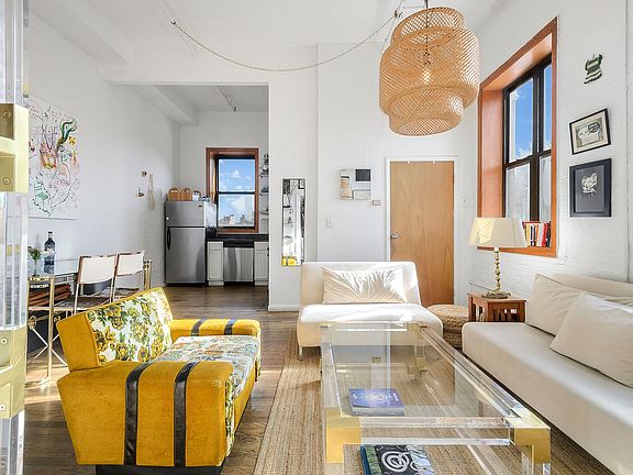 5th image of 694 Metropolitan Ave APT 407