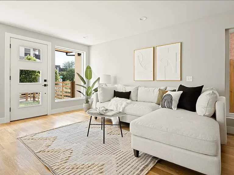 1451 Irving St — Photo 4