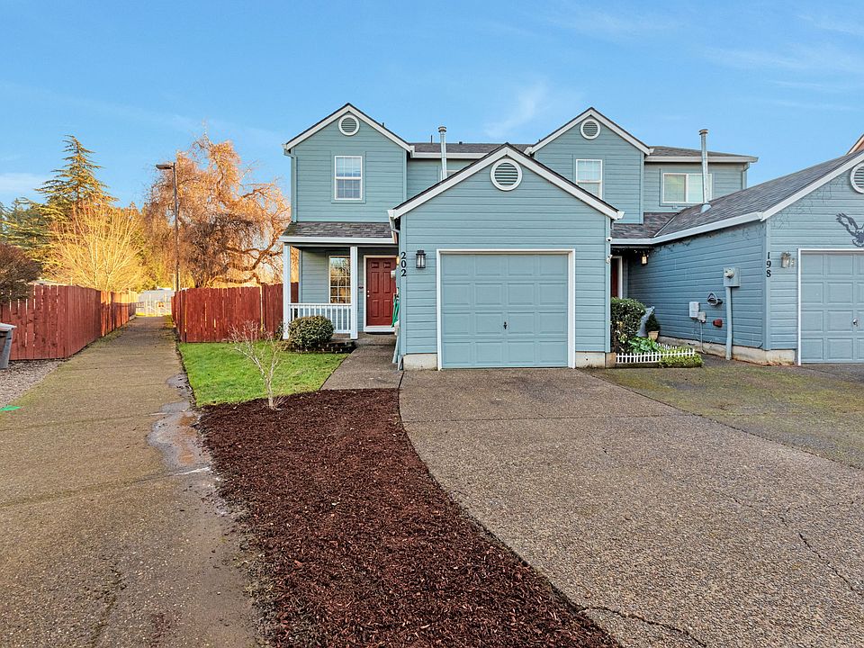 1st image of 202 NE Skylar St